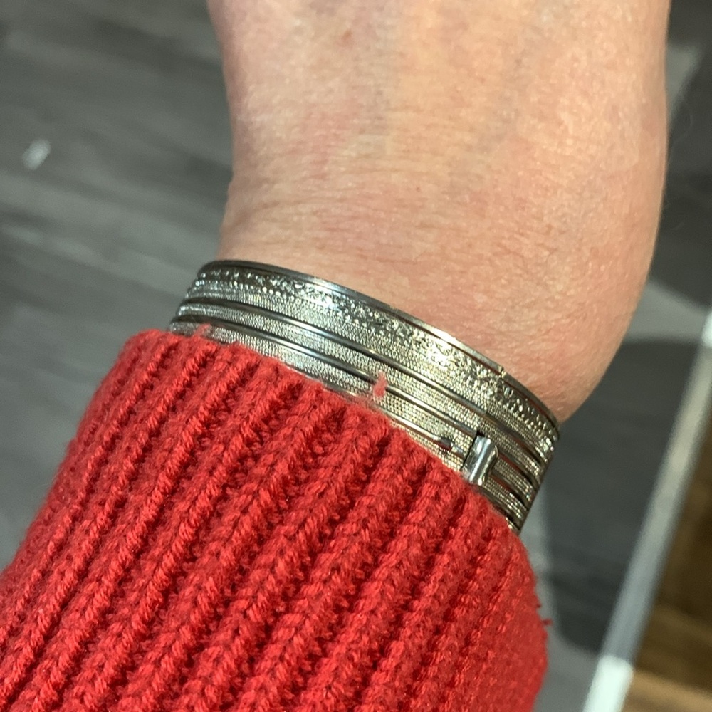 Beautiful bracelet - Picture 2 of 5